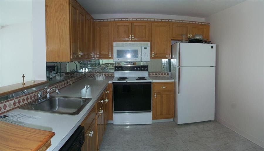 2nd image of 350 Revere Beach Blvd APT 6-5K