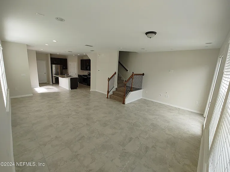11253 Minnetta Ct — Photo 14