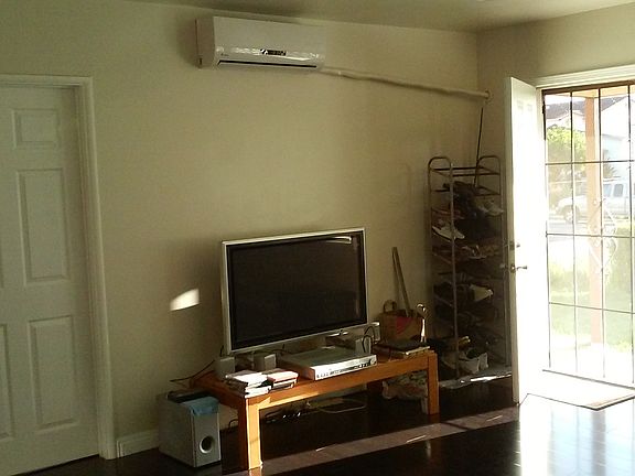 3rd image of 423 Florence Ave