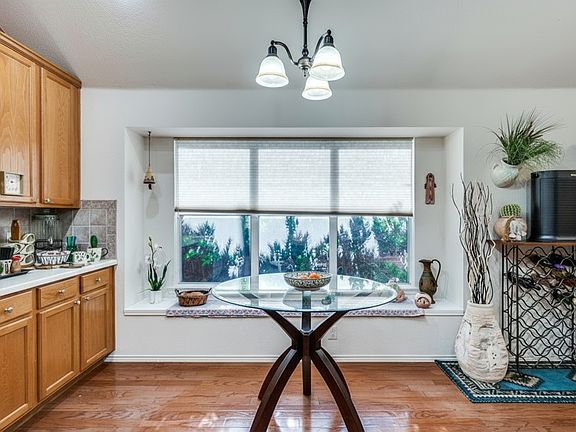 4th image of 1699 Garrison Dr