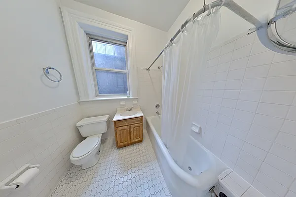 Rented by AD Real Estate Investors | media 23