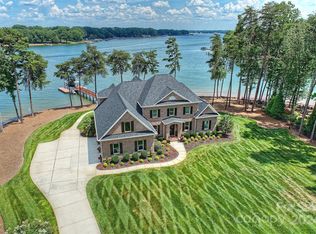 211 Quaker Rd, Mooresville, NC 28117