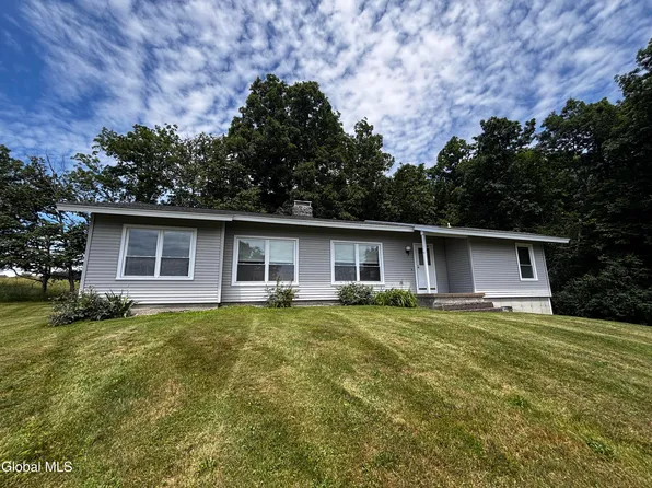 231 Beechwood Road, Hoosick Falls, NY 12090