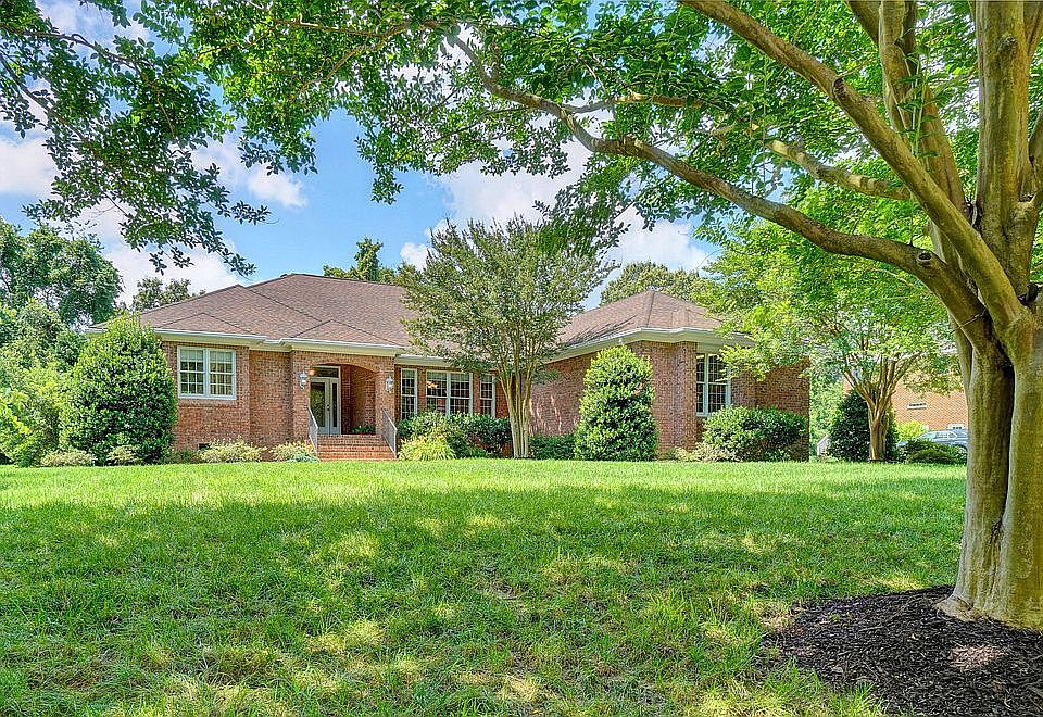 1st image of 4333 Blackthorne Ct