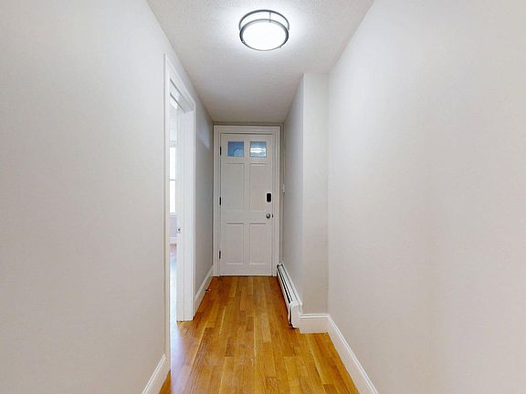 2nd image of 205 Chelsea St #5