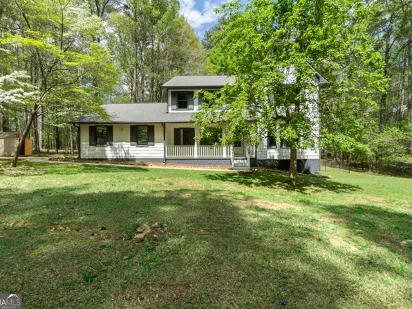 230 Huntcliff Ct, Fayetteville, GA 30214