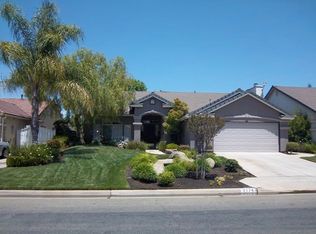 2174 E Muir Field Dr, Fresno, CA 93730