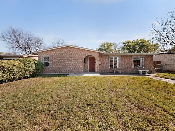 3rd image of 1316 Terminal Rd