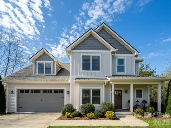 27 Slippery Rock Dr, Fletcher, NC 28732