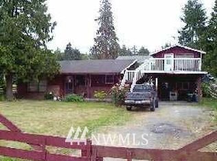 140 N Maple St, Camano Island, WA 98282