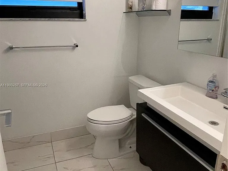 2301 S Ocean Dr #607 — Photo 13