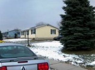 23 Spruce Ln, New Oxford, PA 17350