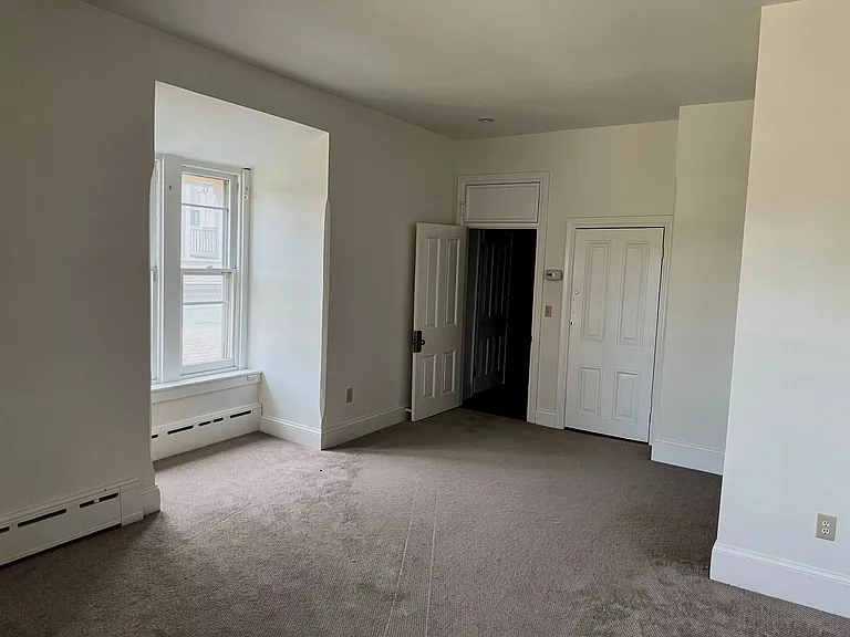201 Bradford Ave #3 — Photo 2