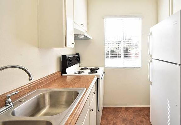 5th image of 9250 Winter Gardens Blvd APT 24