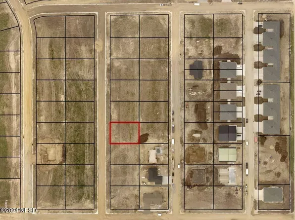 0 5th St NW, Watertown, SD 57201