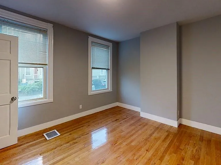 381 Cardinal Medeiros Ave #1R — Photo 6