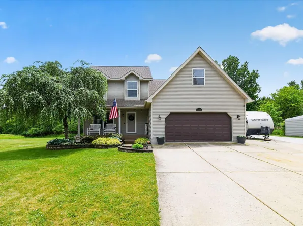 1445 W North St, Owosso, MI 48867