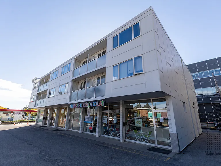 2403 33rd Ave SW — Photo 16