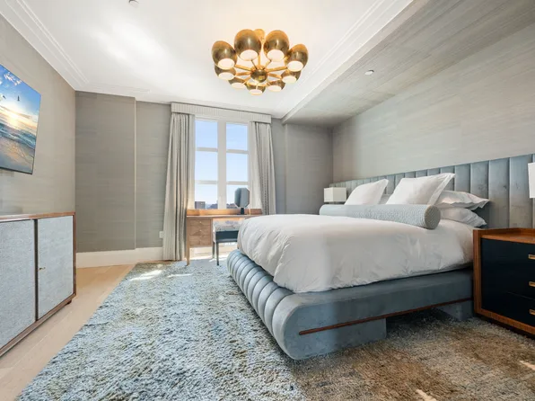 250 East 21st Street image 14 of 24