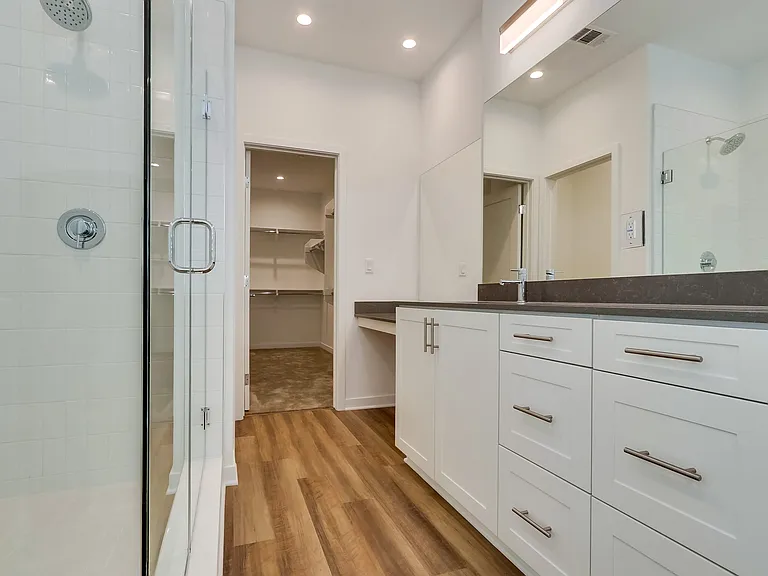 2316 Synergy Dr — Photo 10