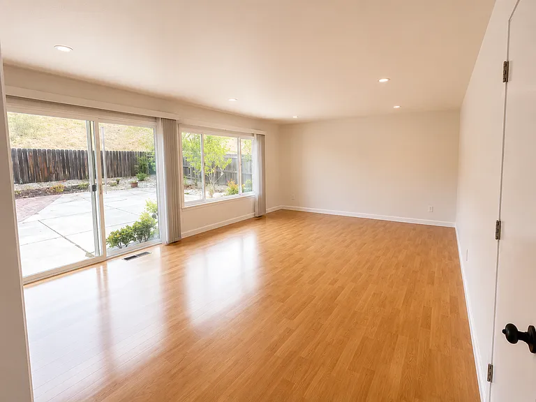 3650 Annandale Ct — Photo 7