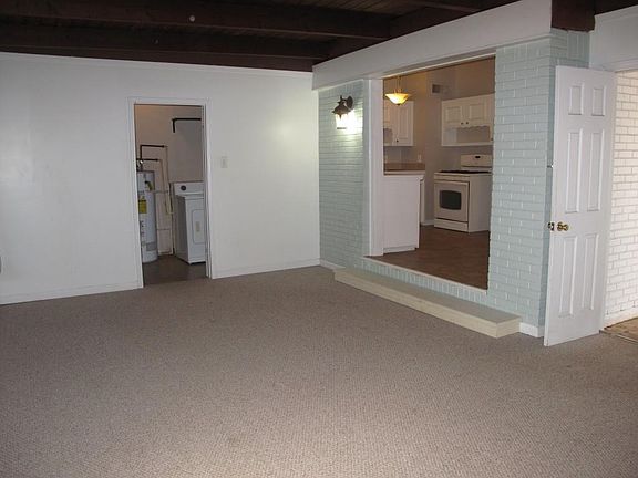 3rd image of 3234 Highland Dr SE