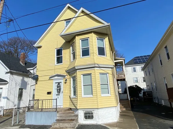 337 Davis St, New Bedford, MA 02746