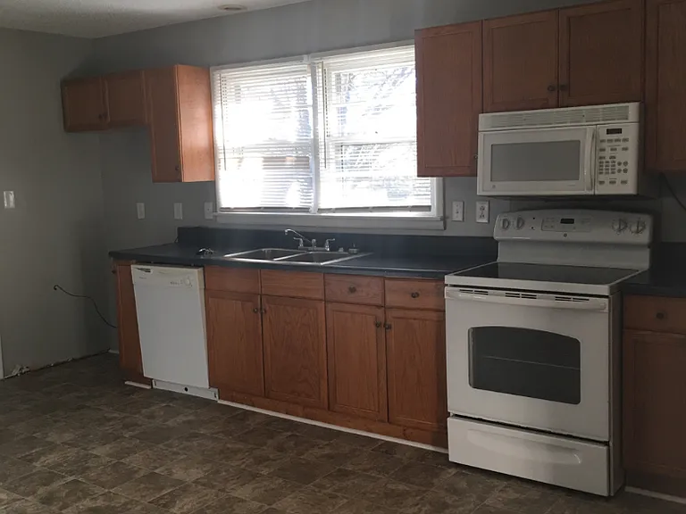 967 Ford Chapel Rd — Photo 2