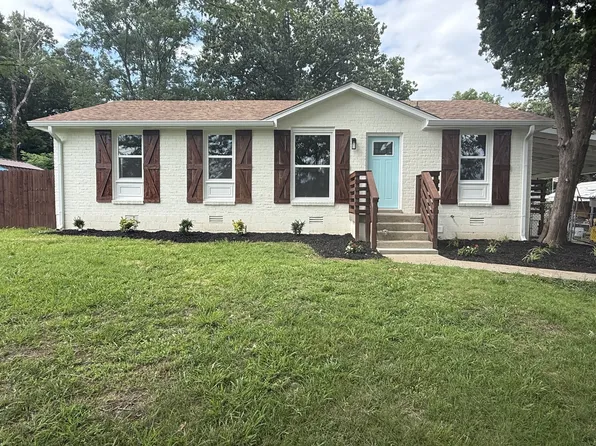 824 Garrettsburg Rd, Clarksville, TN 37042
