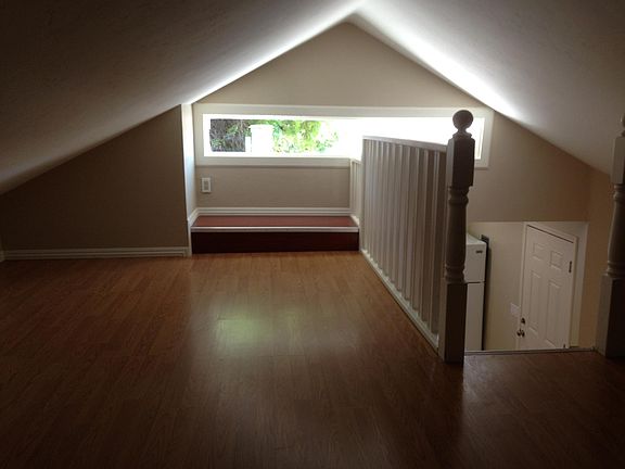 3rd image of 1404 Sanborn Ave