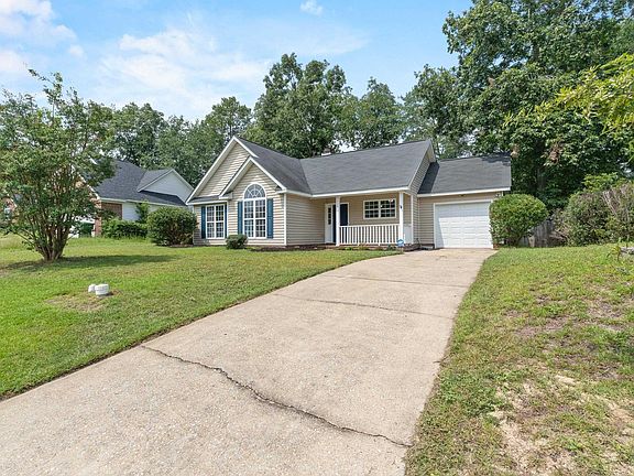3rd image of 308 Angus Dr
