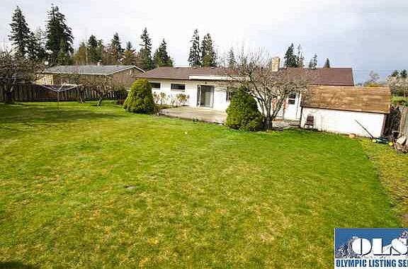 4th image of 318 E Hillcrest Dr