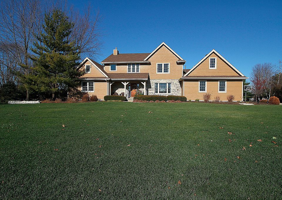 1st image of 3387 Woodhaven Dr