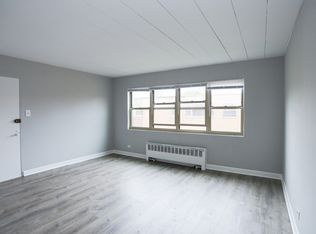 5649 N Christiana Ave #3S, Chicago, IL 60659