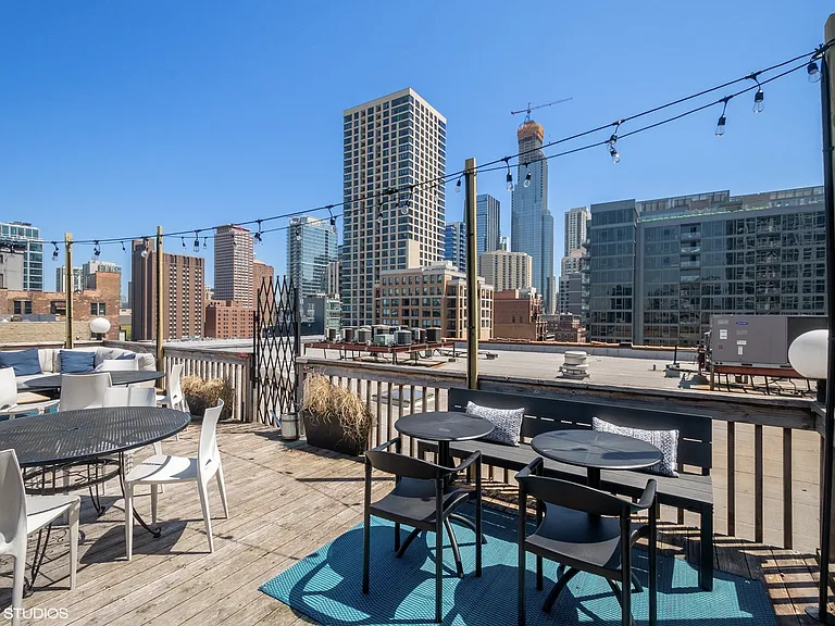 225 W Huron St #316 — Photo 13