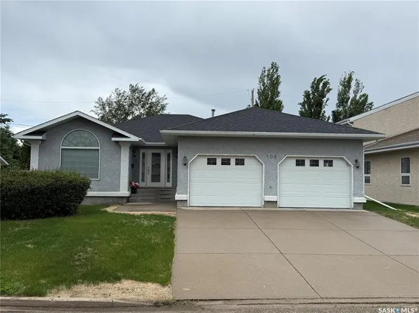 708 Adamson CRESCENT, Shellbrook, SK S0J 2E0