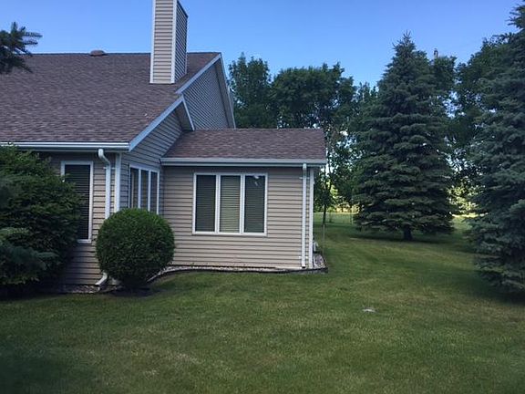3rd image of 3586 Meadow Dr