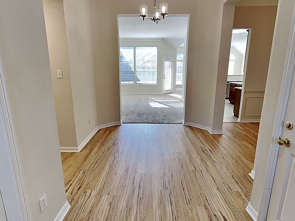 2nd image of 3605 Gaitland Cir