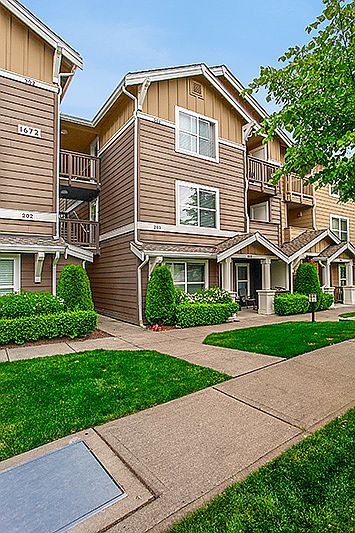1st image of 1672 25th Pl NE Unit 203