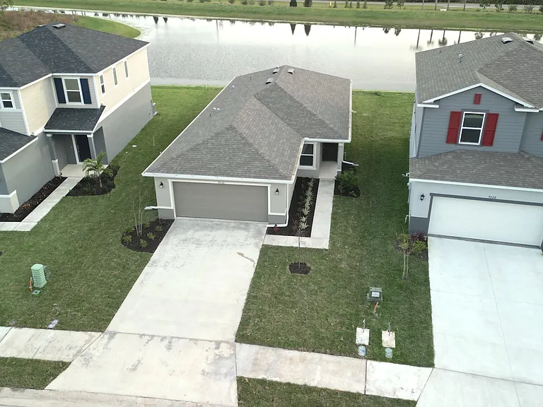 9532 Sandy Bluffs Cir — Photo 23