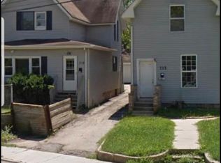 717 Villa St, Elgin, IL 60120