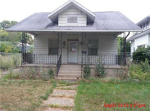 2nd image of 918 Lawndale Ave