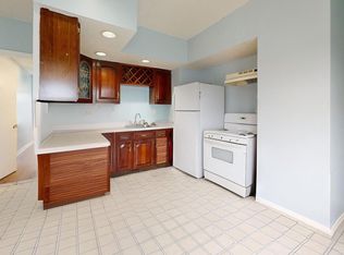 67 Burnside Ave #3F, Woonsocket, RI 02895