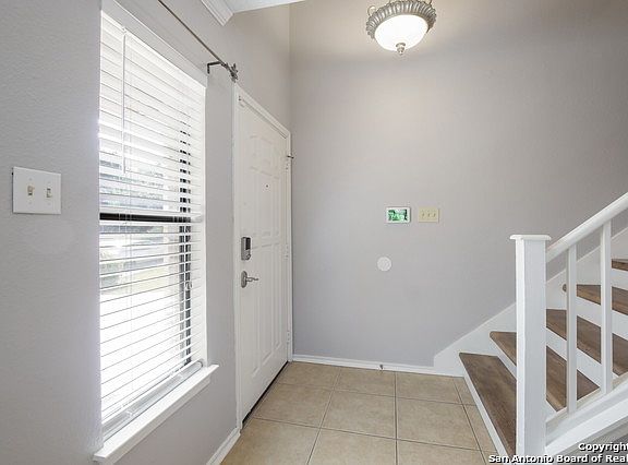 5th image of 4859 Limestone Well Dr