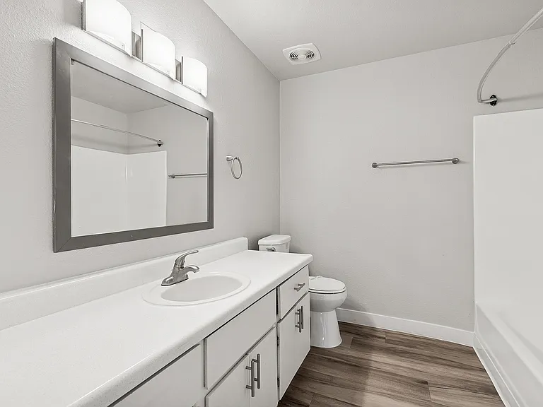 Peoria Grand Apartments — Photo 27