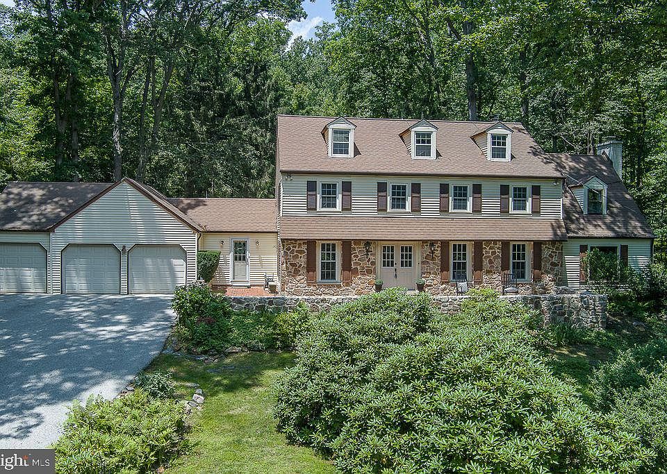 1st image of 512 Conestoga Rd