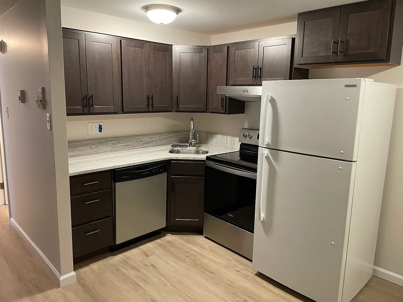 2 bed, 680 sqft, $1,150 — Photo 4