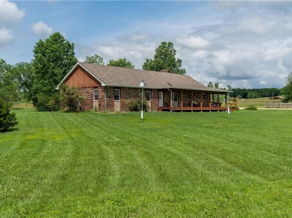 1374 Highway 3, Uniontown, KS 66779