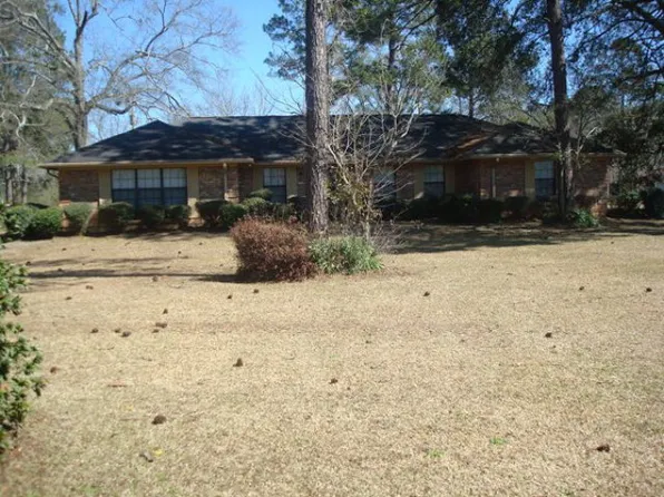 1803 Moultrie Rd, Albany, GA 31705