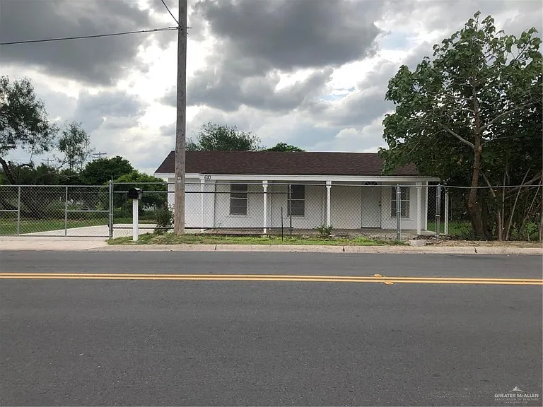 610 E Park Ave — Photo 1